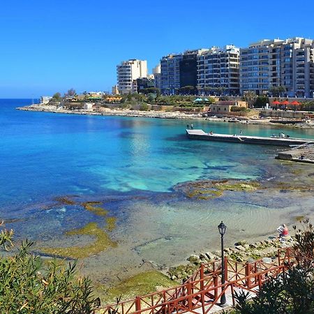 Luxury Apt W/ Side Seaviews And Pool, Top Location Sliema Extérieur photo