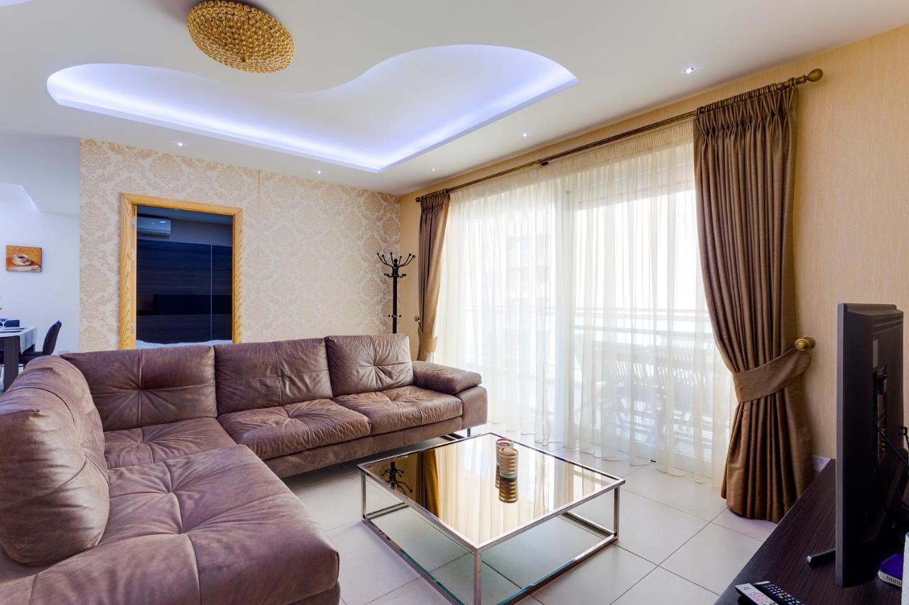 Luxury Apt W/ Side Seaviews And Pool, Top Location Sliema Extérieur photo