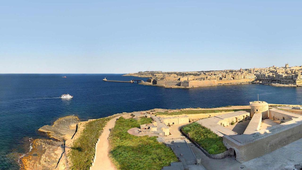 Luxury Apt W/ Side Seaviews And Pool, Top Location Sliema Extérieur photo