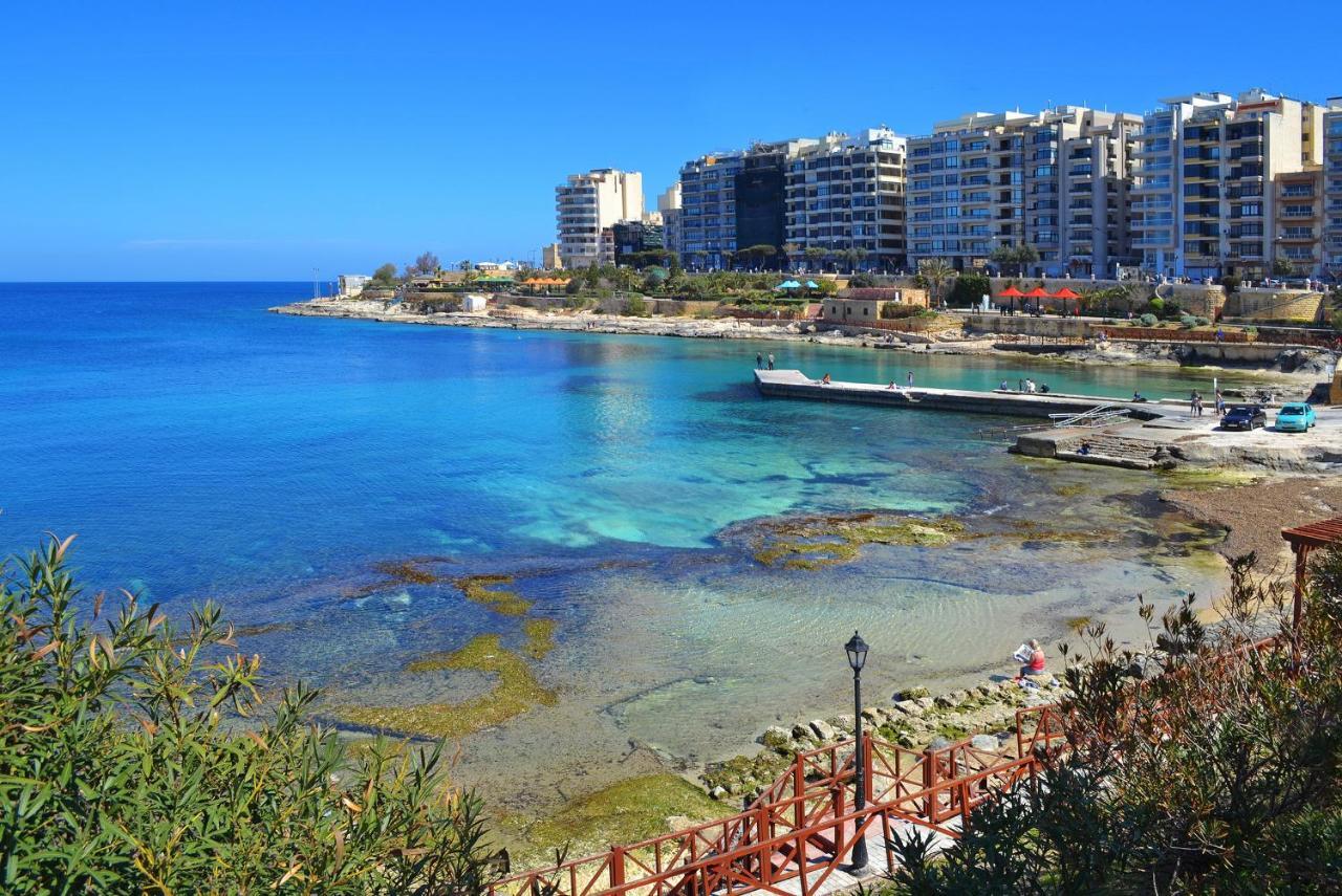 Luxury Apt W/ Side Seaviews And Pool, Top Location Sliema Extérieur photo